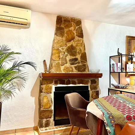 Sunny With Sea View, Lots Of Land, Very Quiet Appartamento Calpe